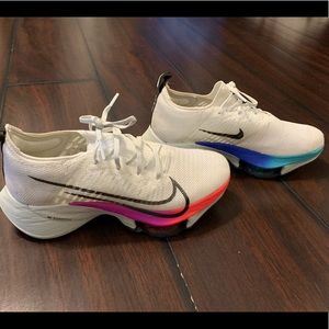 Women’s Nike Air Zoom Tempo Next% Running Shoes
